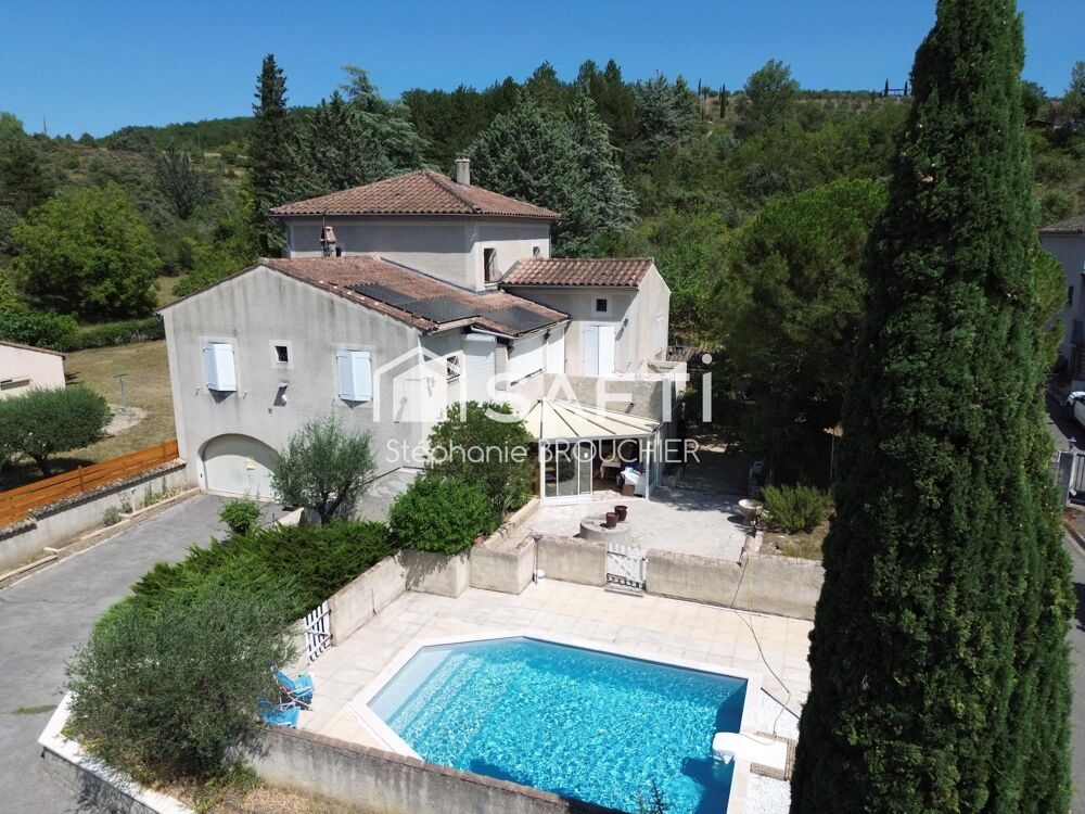 Maison avec piscine 226 m²