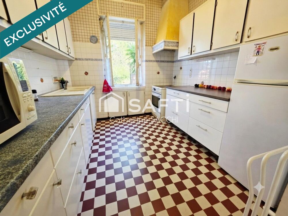 Vente Appartement Saint-Raphaël Notre-Dame Vaste 101 m² à rénover Saint-raphael