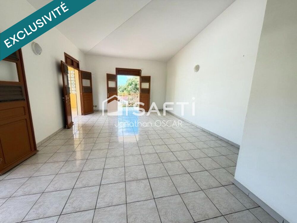 Vente Maison Villa 5 chambres, 321 m2 au Robert, vue mer Le robert