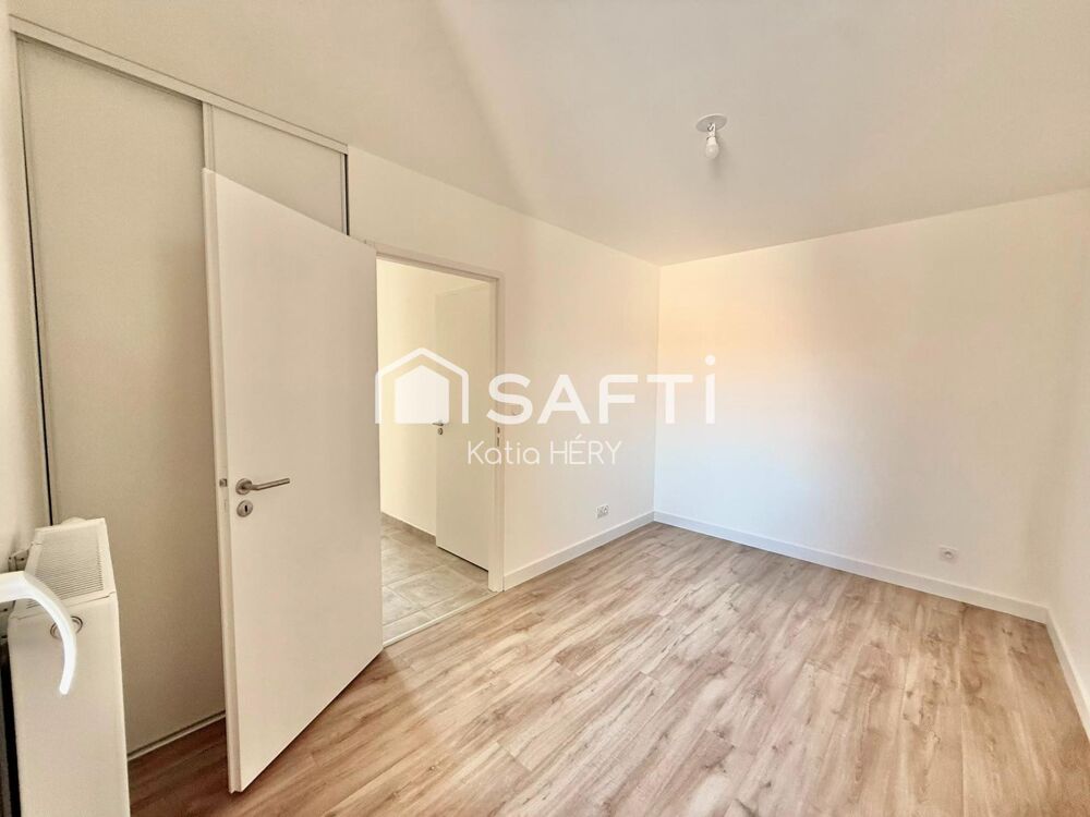 Vente Appartement APPARTEMENT AVEC BALCON, CAVE, 2 PARKINGS Challans