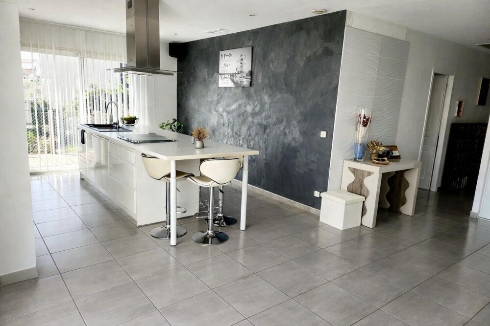 Vente Maison Maison moderne avec bel ext�rieur am�nag�s Fourques