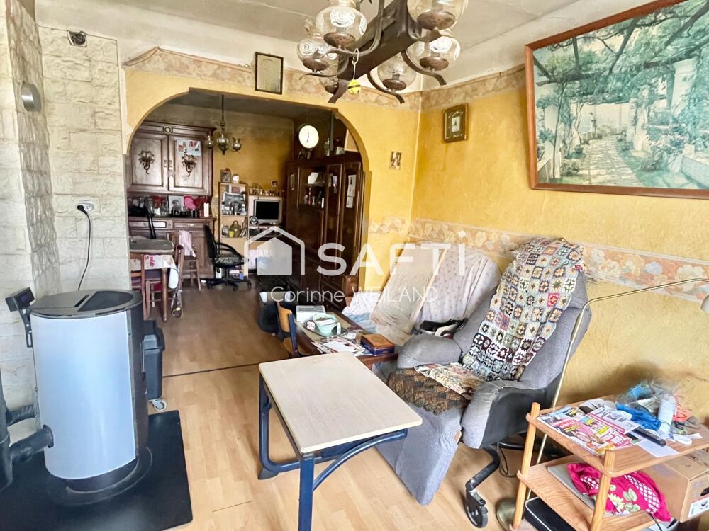 Vente Maison A 5 mn de Boulay, maison de village d'env. 129 m2 à rénover, avec grange attenante et combles aménageables. Momerstroff