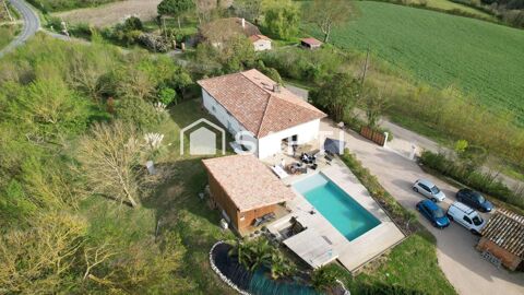   Maison gersoise r�nov�e vue Pyr�n�es  45min Toulouse Maison - 10 pi�ce(s) - 231 m�