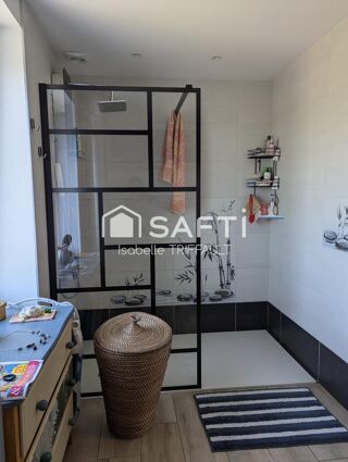  Maison à vendre 6 pièces 197 m²