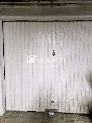  Parking / Garage  vendre 15 m