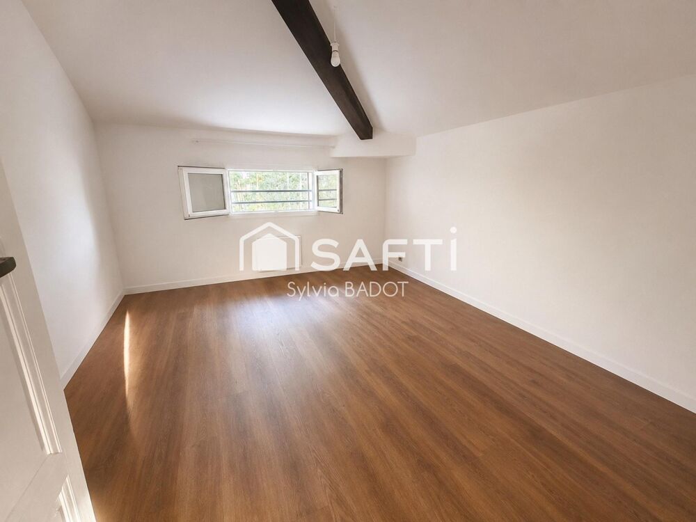 Vente Appartement PROCHE CENTRE LA SEYNE SUR MER APPARTEMENT T4 AU 3/3 + COMBLES La seyne-sur-mer