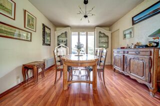  Propriété/château à vendre 10 pièces 214 m²
