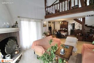  Maison � vendre 8 pi�ces 210 m�