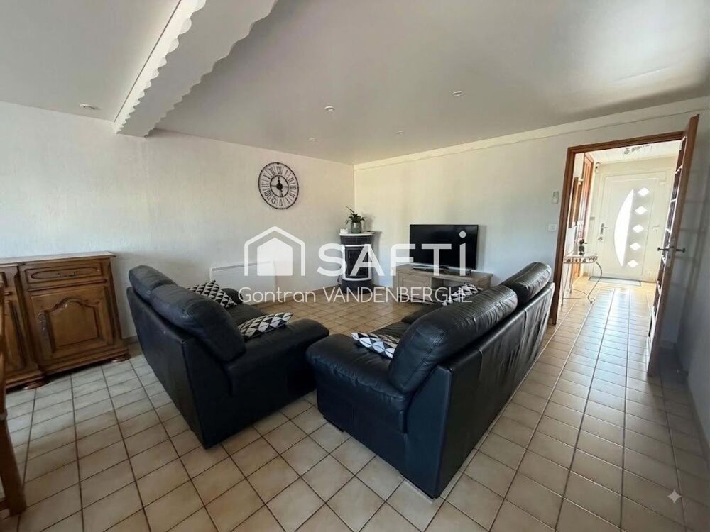 Vente Maison Maison 4 Pièces ( 2 chambres et un bureau) 102 m² à Steenbecque Steenbecque
