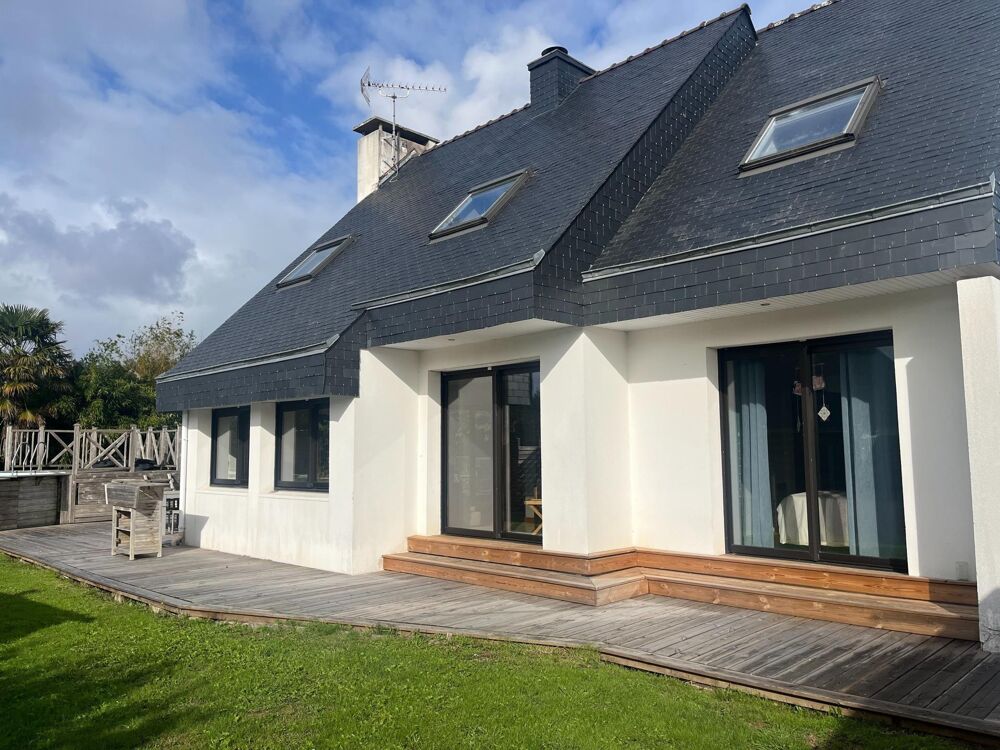 Maison contemporaine de plus de 250m2 avec piscine