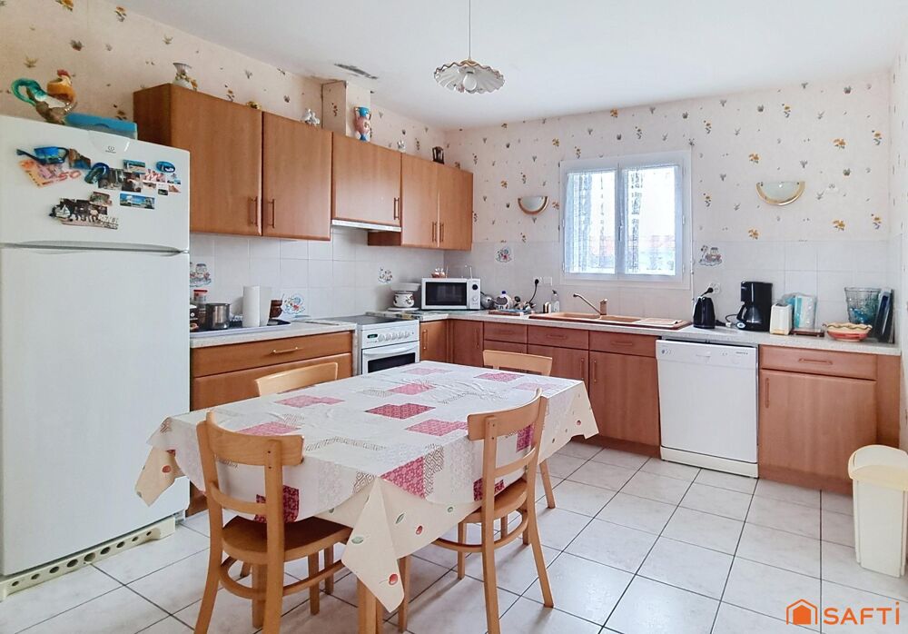 Maison de plain-pied proche commerces et plages  Meschers-sur-Gironde