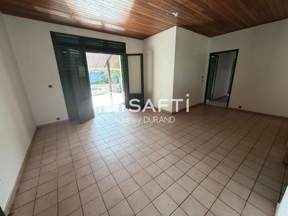 Vente Maison Maison de plain-pied avec piscine et dépendance T3 Remire-montjoly