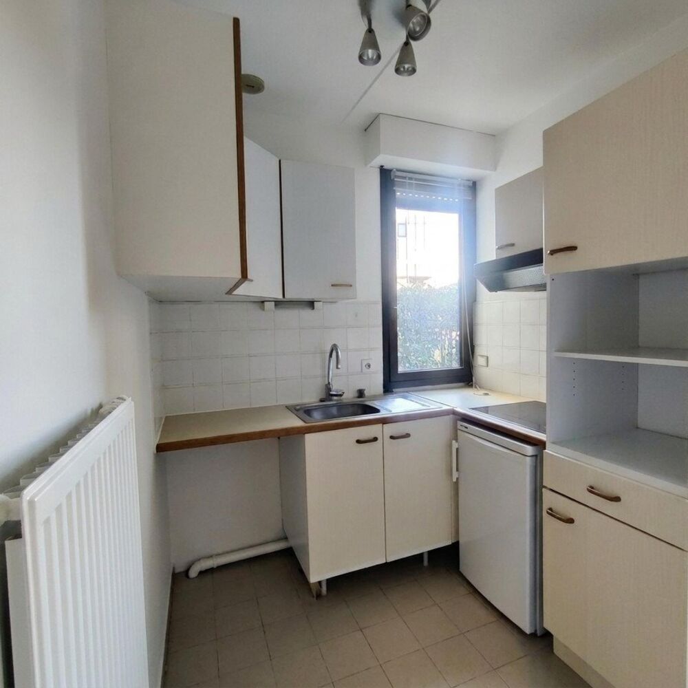 34000 - APPARTEMENT CLIMATISÉ ET TERRASSE SÉCURISÉE
