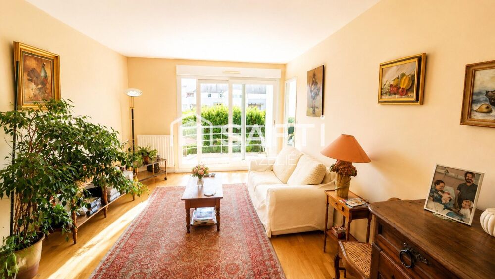 Une opportunité rare dans le secteur recherché "des Capucins", au coeur des charmants jardins de la Croix-Blanche !