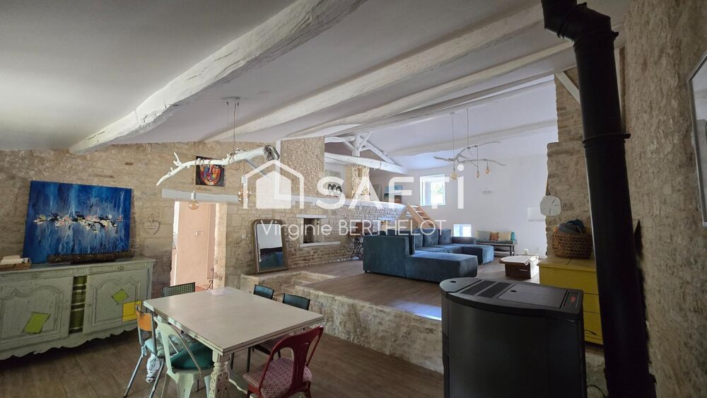CHARME ET AUTHENTICITE /ANCIENNE FERME RESTAUREE/ 7 PIECES / DEPENDANCE/ 2210 M2 DE TERRAIN / A 30 MINUTES DE NIORT !