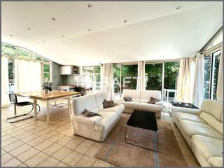  Maison � vendre 8 pi�ces 213 m�