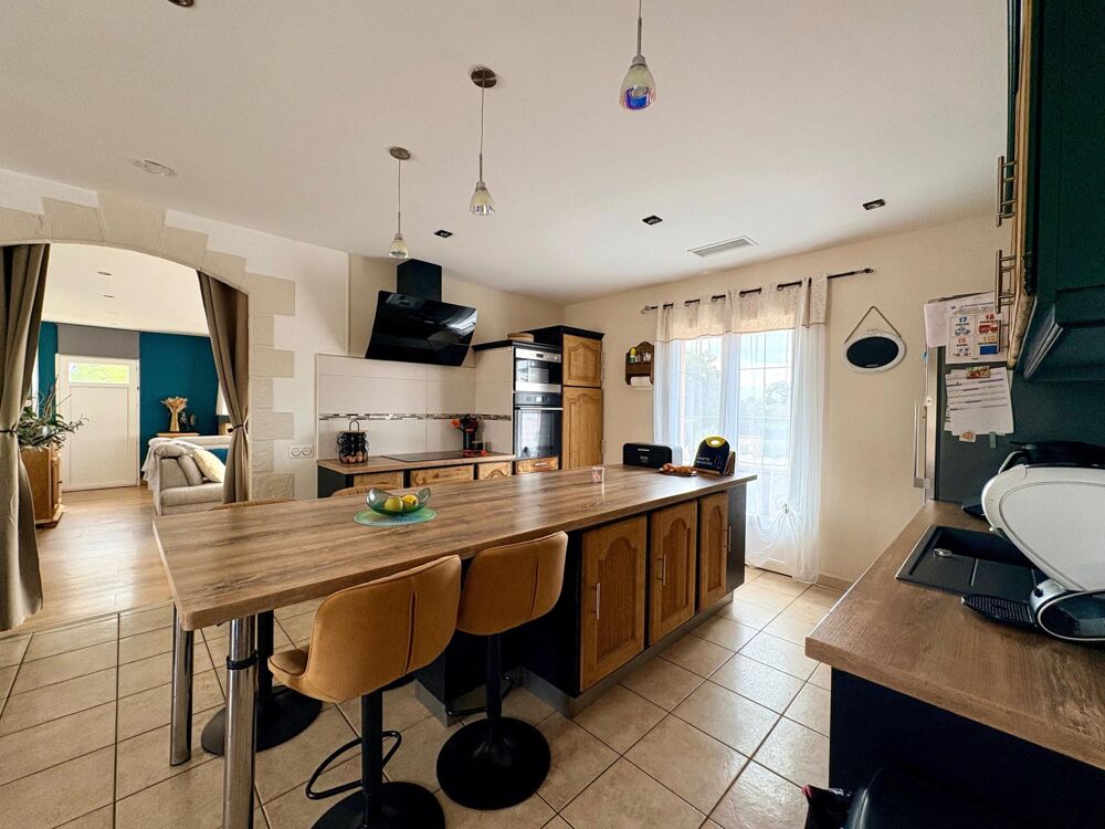 Vente Maison SAINT-YAN – Villa de plain-pied rénovée avec piscine Saint-yan