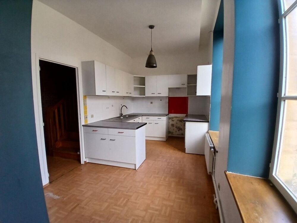 Maison 3 chambres, garage en plein centre ville