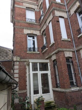  Immeuble � vendre 180 m�