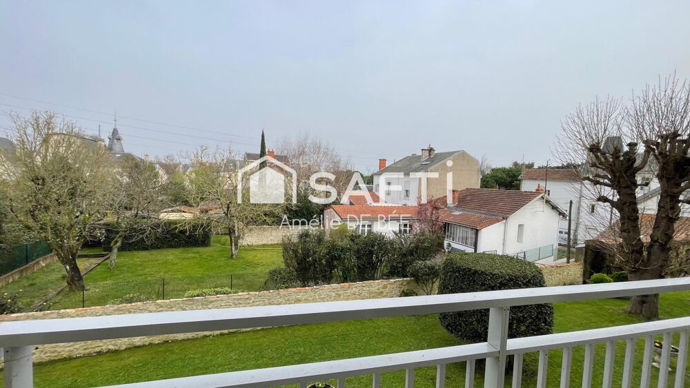 Vente Appartement Appartement Spacieux traversant 3 chambres, emplacement exceptionnel à quelques pas du mail, des parcs et de l'océan La rochelle