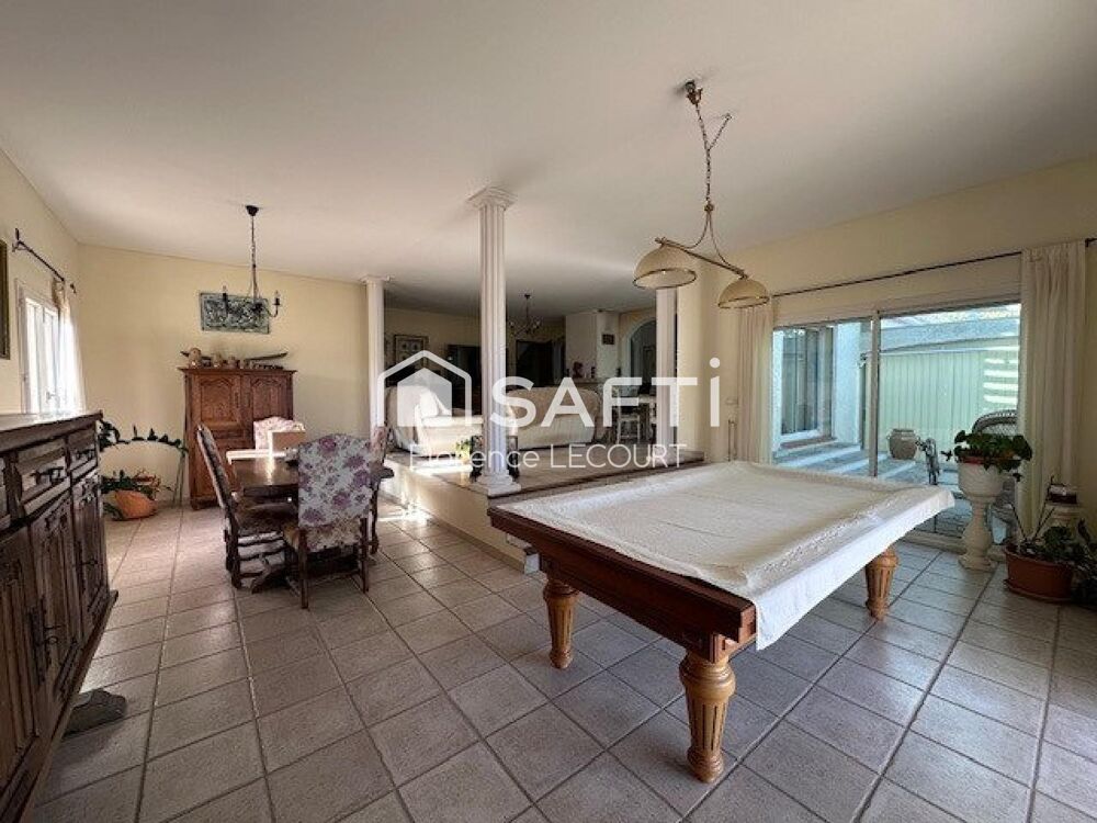 à vendre  Maison Saint-Maximin-la-Sainte-Baume (83470)