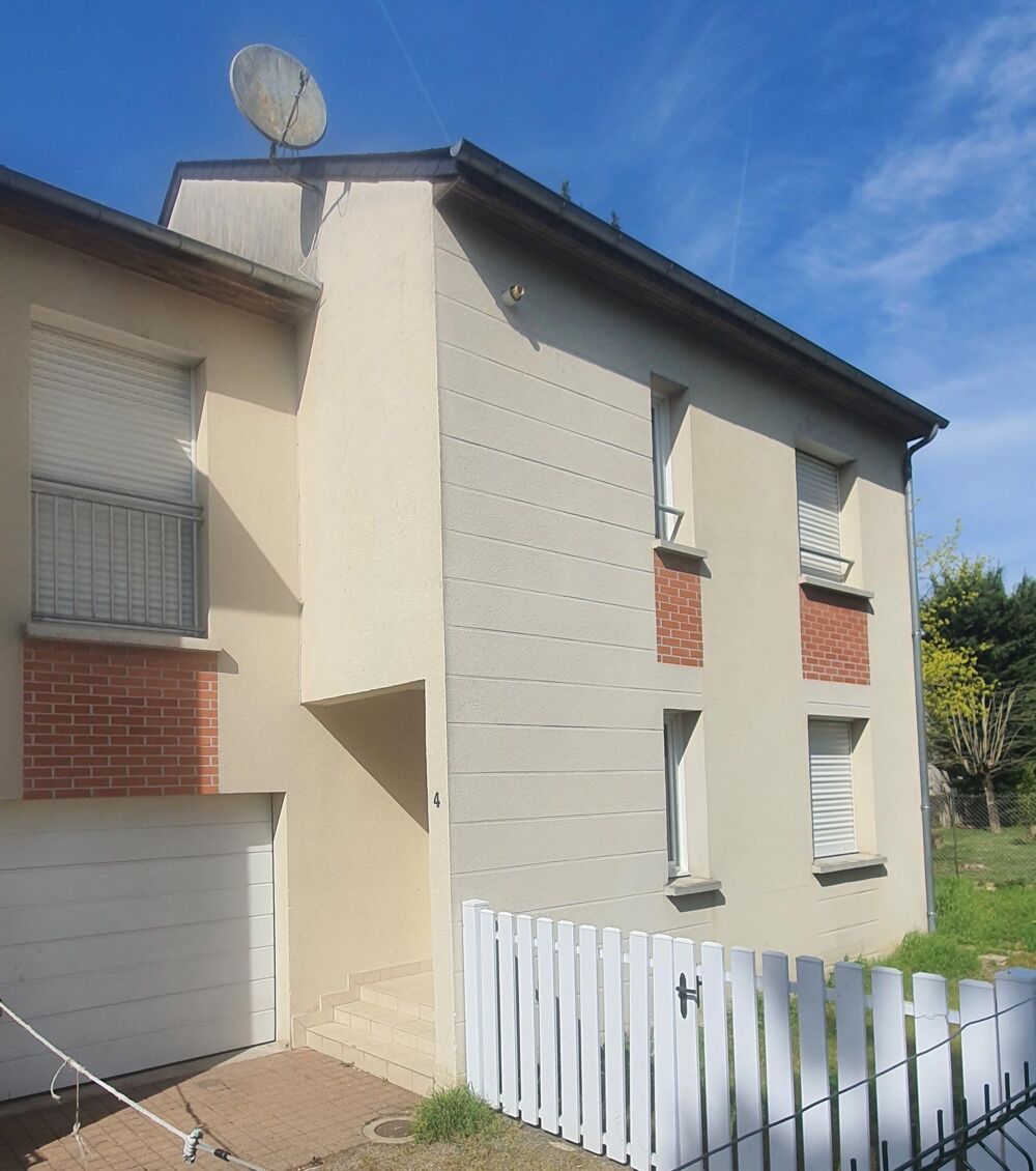 Vente Maison A vendre à Tours maison récente construite en 2005, quatre chambres, deux salles de bains. Tours