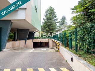  Parking / Garage  vendre 12 m