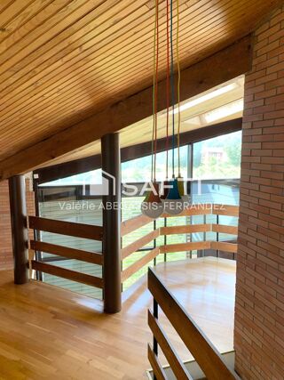  Maison  vendre 7 pices 215 m