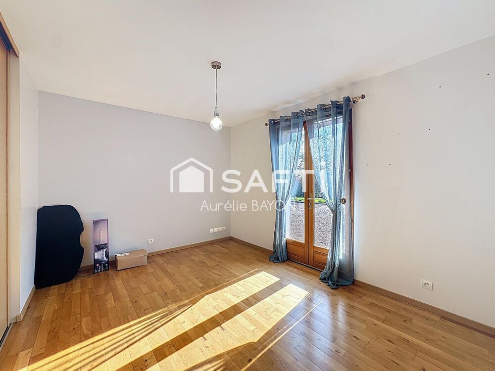 Maison familiale 123 m²  Terrain 1 454 m²