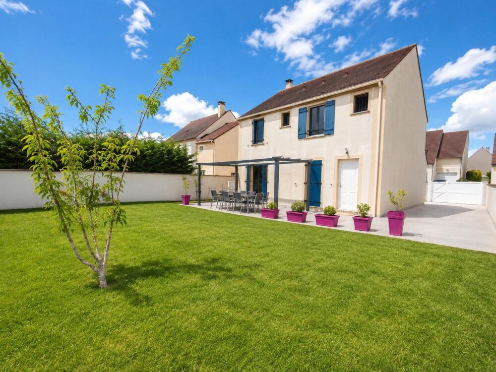 Meaux  Familiale 122 m², 3 chambres, bureau, jardin