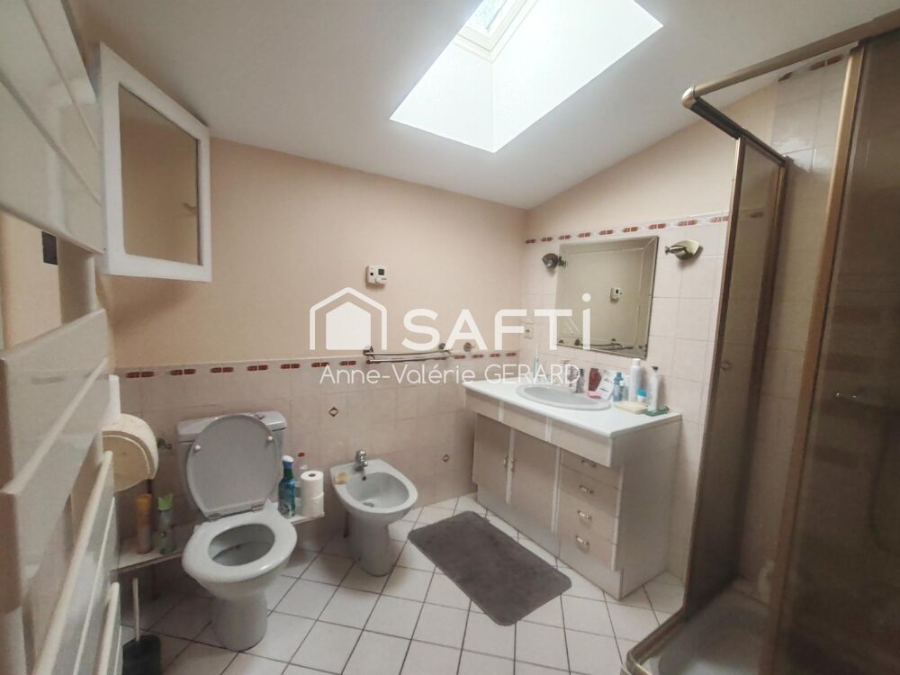 Vente Maison Maison 121m² plain-pied avec garage et jardin clos Desertines