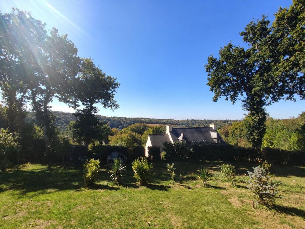 SAINT-FIACRE  Aux portes de Morlaix, maison rénovée, 5 chambres