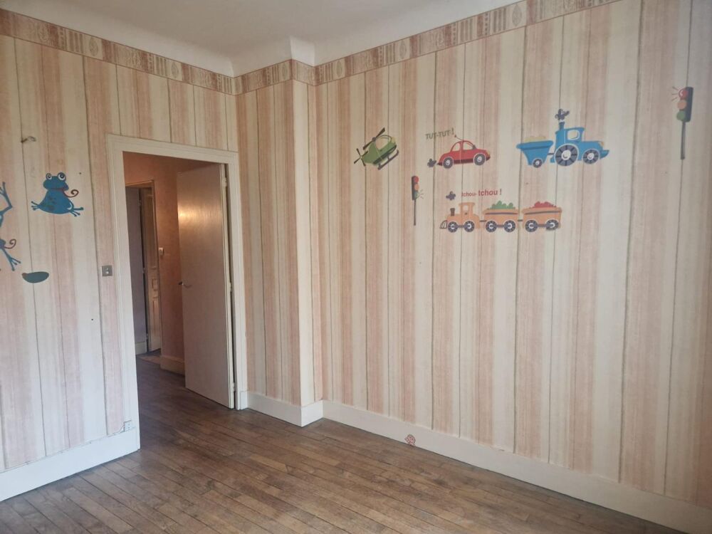 Vente Maison Maison de bourg avec jardin en facade Ebreuil