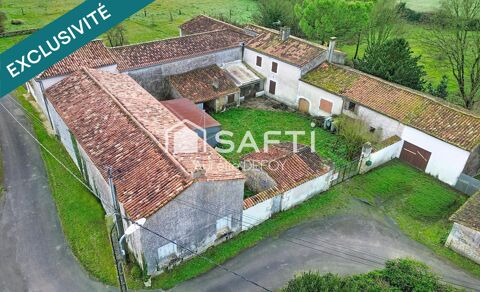   Authentique corps de ferme charentais avec fort potentiel Maison - 7 pi�ce(s) - 300 m�