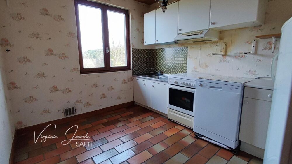 Vente Maison Maison familiale avec superbe vue dégagée – Sous-sol complet Brousse