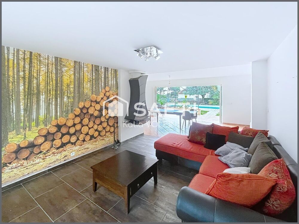 Vente Maison Villa 152m2 sur  un terrain plat de 1000 m2 avec piscine La ciotat