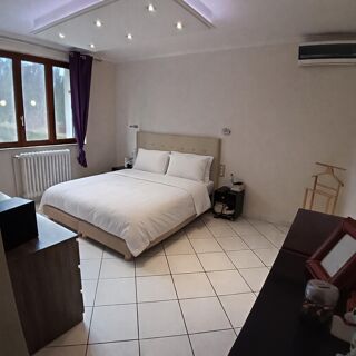  Maison � vendre 12 pi�ces 333 m�