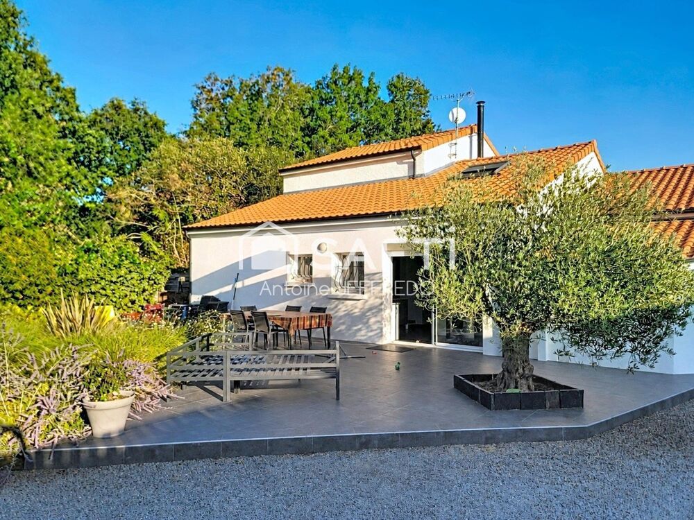 Maison familiale 193 m² 5 chambres Terrain 1548 m²