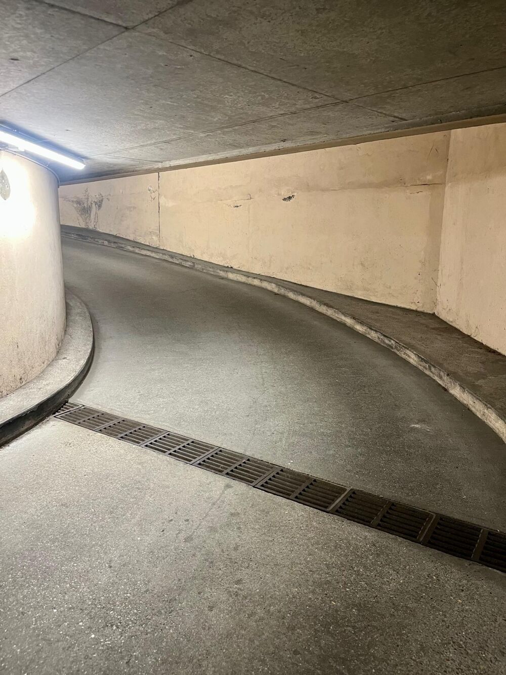 Vente Parking/Garage Saint-Denis Gare - Place de parking souterrain Saint-denis