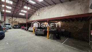  Parking / Garage à vendre 250 m²