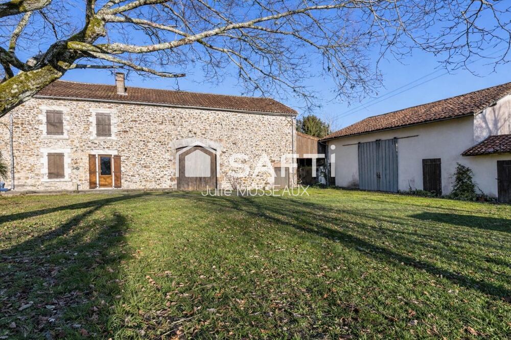 Maison ancienne en pierre avec dépendances  Charente, proche Dordogne