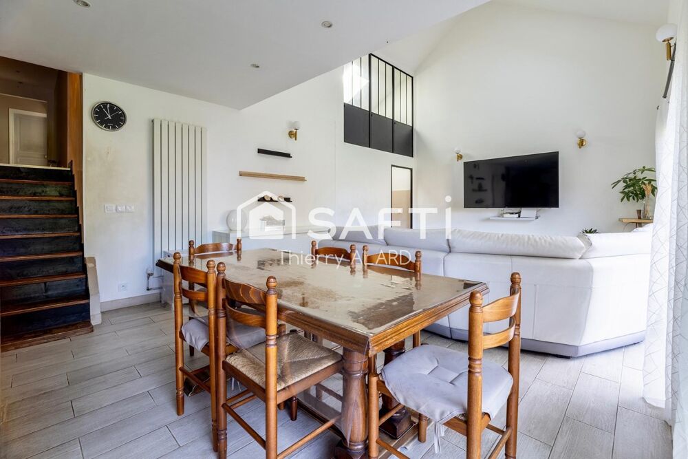 MAISON DE 6 PIECES, 140 m² à Ezanville