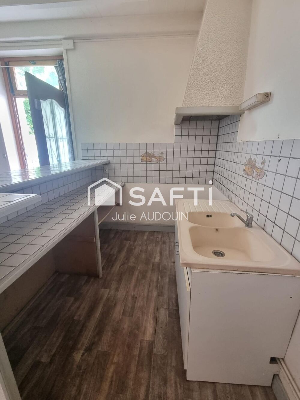 Vente Maison Centre-ville de Matha – 2 logements + Grand Dépôt Matha