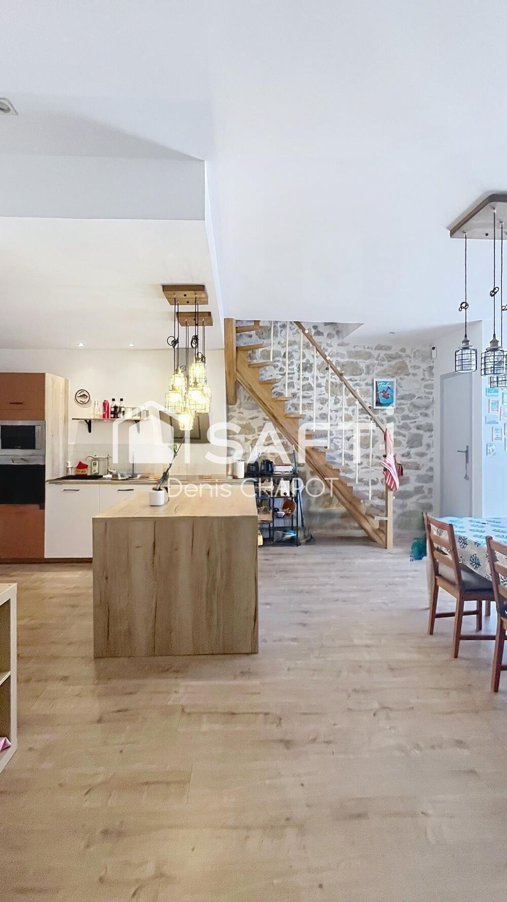 Maison atypique en pierre  Vue panoramique sur la rade  Mont Faron Ouest