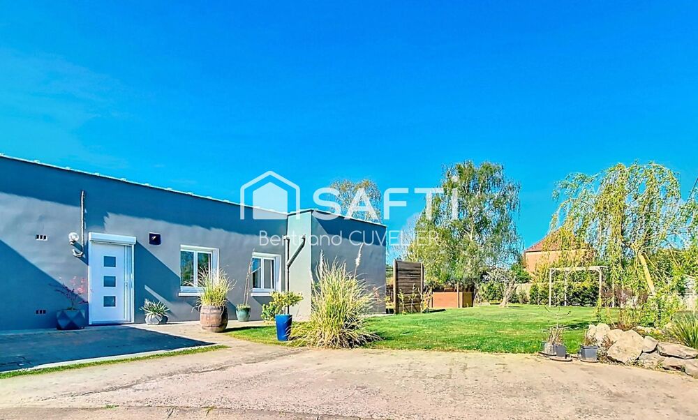 Vente Maison Maison plain pied rénovée avec nombreuses dépendances, garages et stationnements Verlinghem