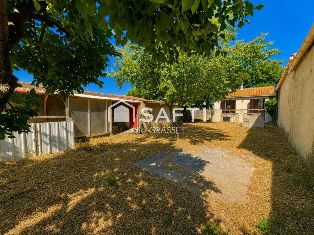 Vente Maison Maison de plain pied sur un grand terrain dans un environnement calme Caux
