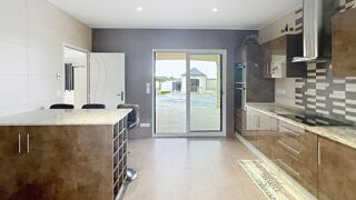  Maison � vendre 7 pi�ces 210 m�