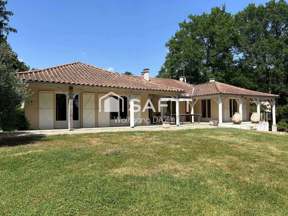 Villa à proximité du lac et du golf de SAINT-CYR