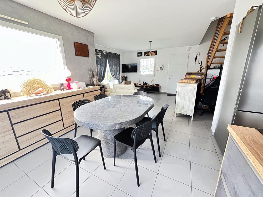 Maison récente dans quartier résidentiel  Inzinzac-Lochrist
