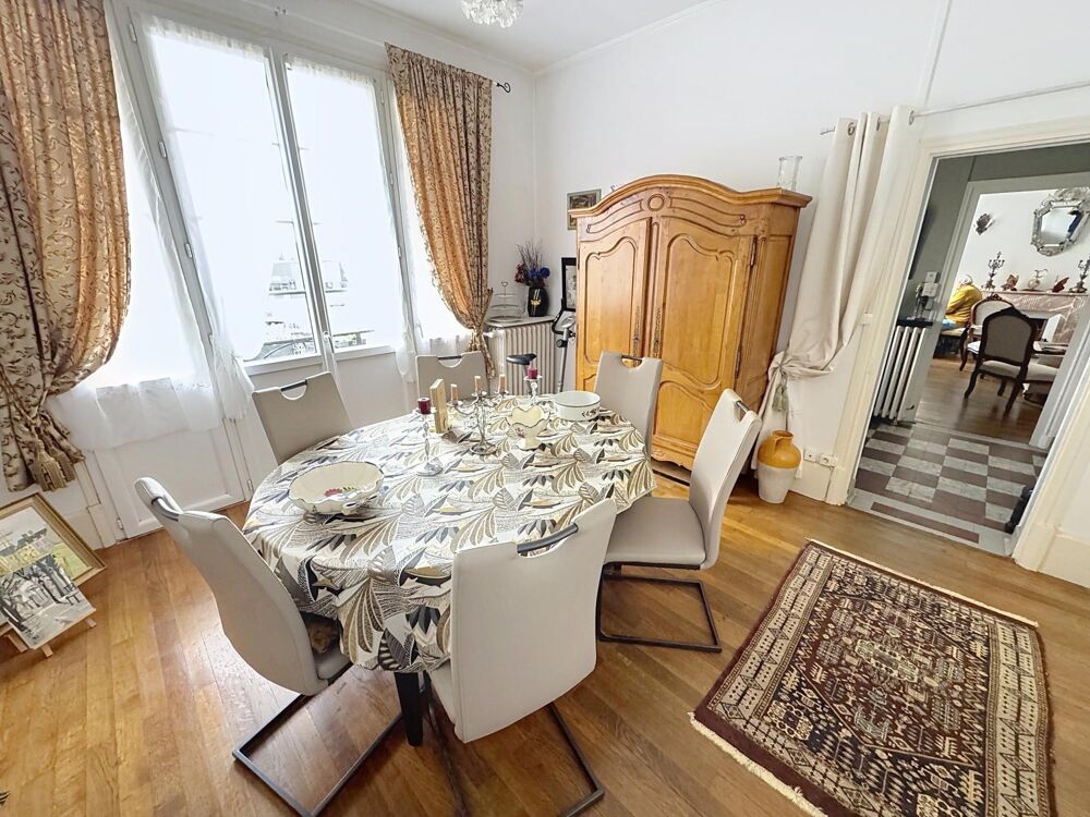 Maison individuelle 7 pièces en plein coeur de Digoin avec jardin